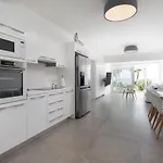 The Medview Garden House Holiday home Perivolia