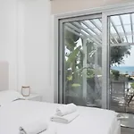 Holiday home The Medview Garden House