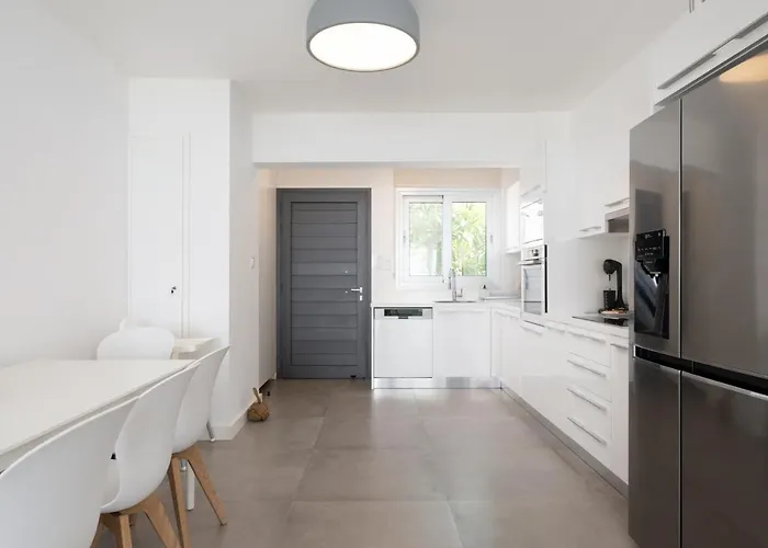 The Medview Garden House Дом отдыха